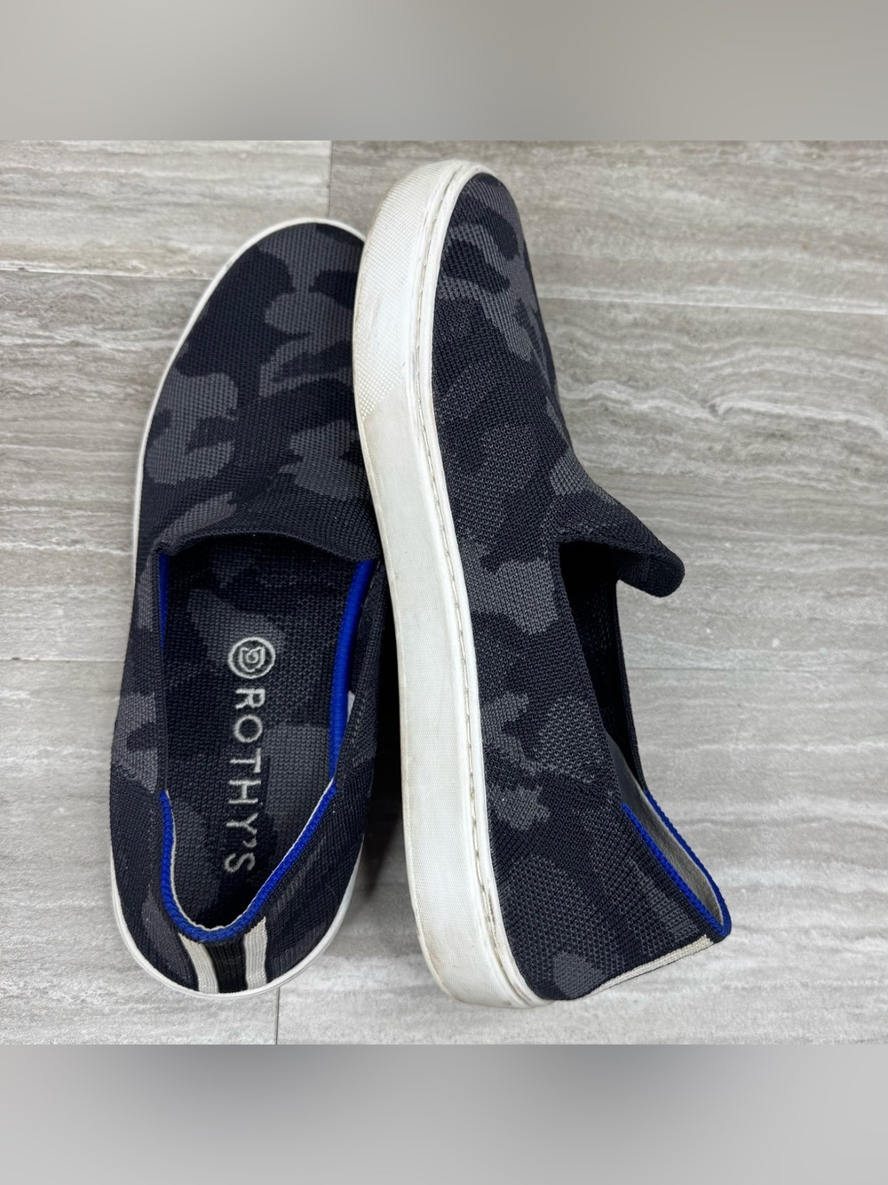 Rothy's The Original Slip-On Sneakers in Camouflage Womens 8.5 - Picture 4 of 12